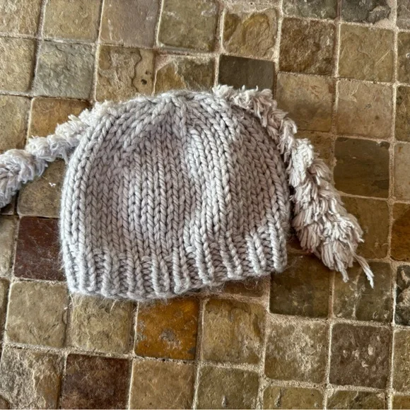 Hand made Gray Knitted baby hat - Picture 2 of 3